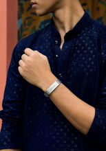 Magnetic Silver Bracelet – Sleek Mesh Edition