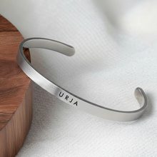 Personalized Classic Bracelet - The Timeless Gift for Every Occasion - Enchain Gifts